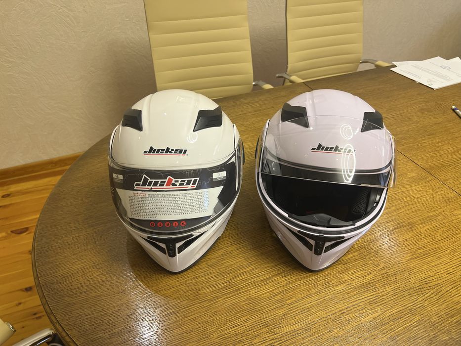 Продается мотошлем срочно