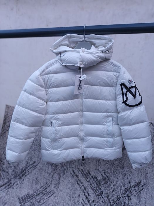 Geaca alba scurta iarna