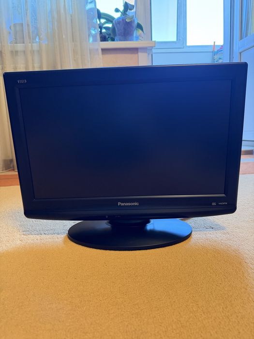 Телевизор Panasonic 47см не смарт