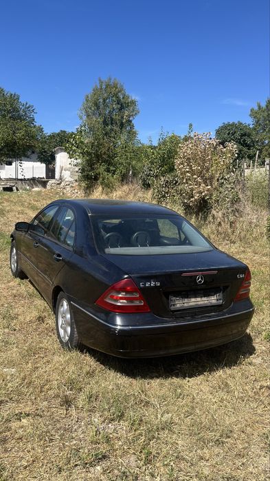 Mercedes Benz w203 C220cdi на части