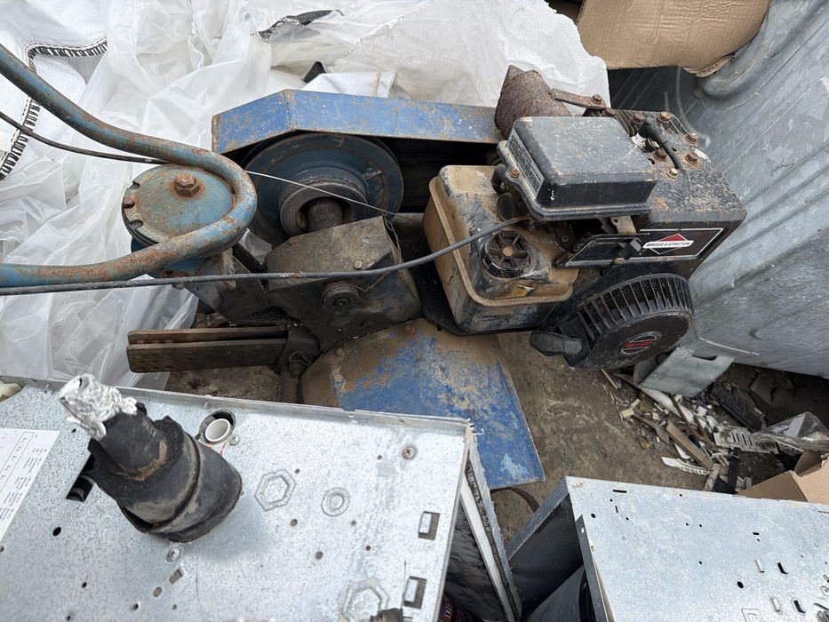 Фреза ТРАКИЯ МФР-56М, бензинова, работеща