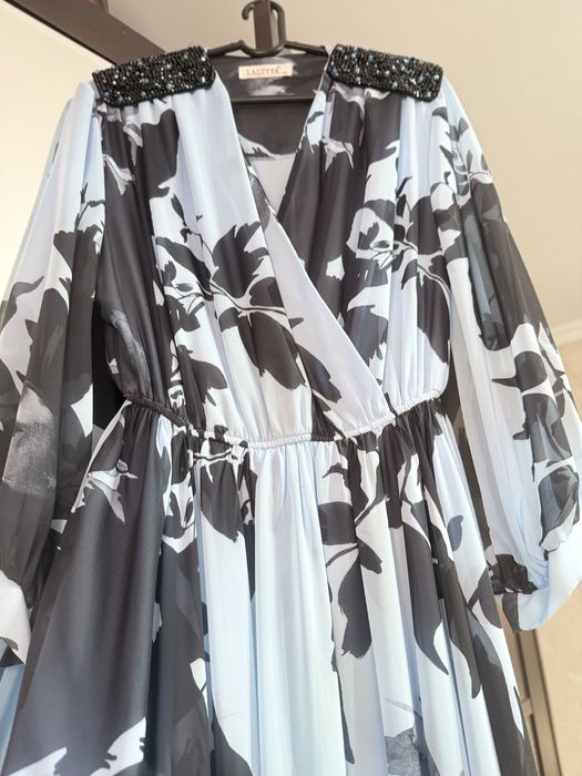 продам платья  одевала 1 раз