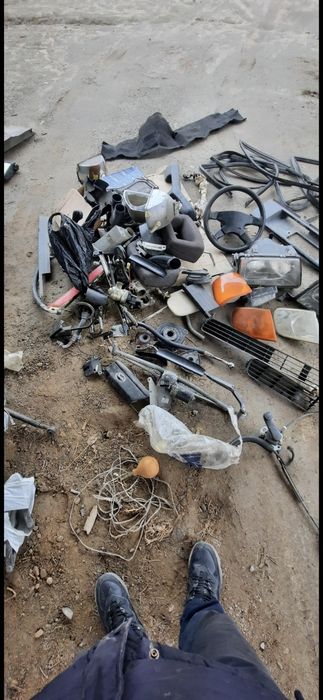 Запчасти на Ауди 100