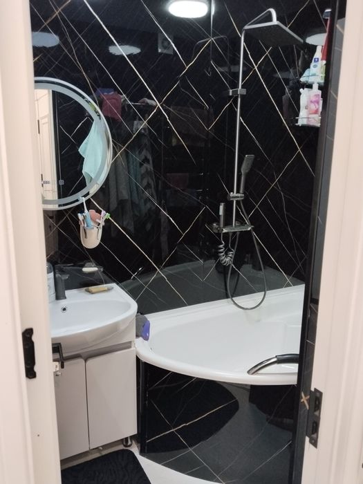 Евро ремонт уй сотилади 4 ком