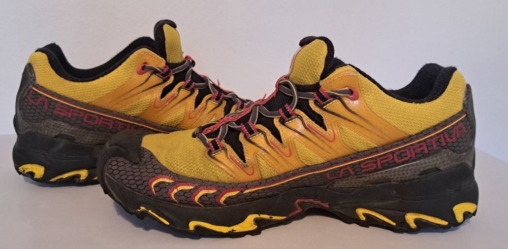 La Sportiva Ultra Raptor Running/ Hiking / Trekking Papaya / Sangria marime 45