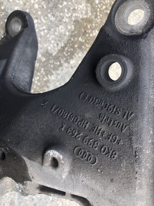 Маркучи тръби планки стойки за Audi A5 2.7 tdi по договаряне