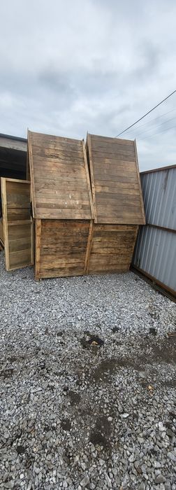 Уличный тулает и душ.