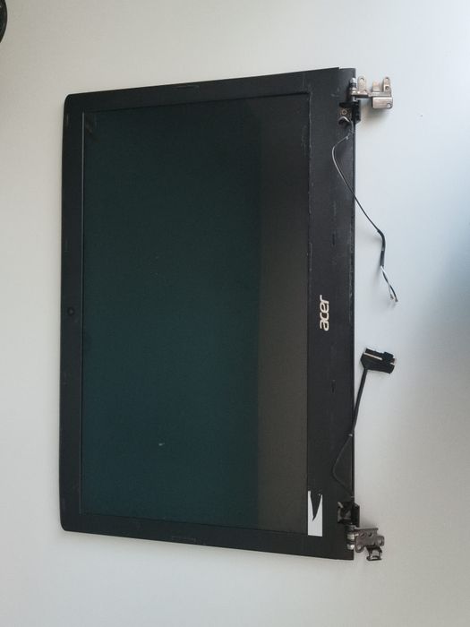 Display Complet / Ecran Laptop Acer Aspire (15.6 inch) cu Balamale și Cabluri