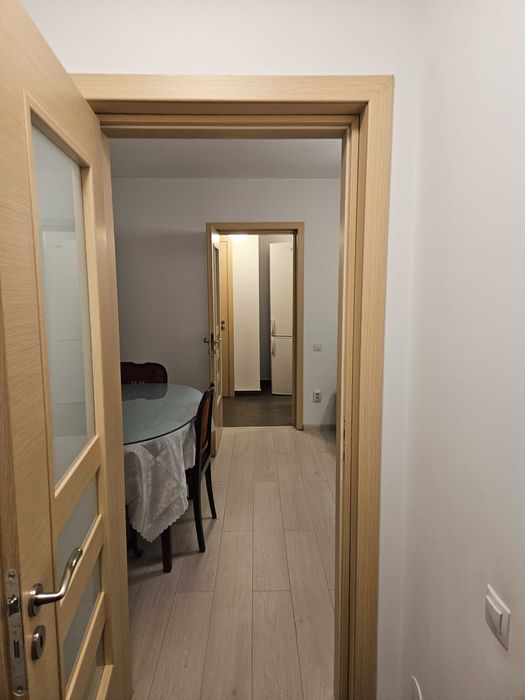Inchiriez apartament 2 camere renovat, echipat, disponibil imediat