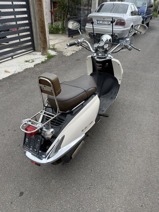 Скутер 50 cc / кубика с документи