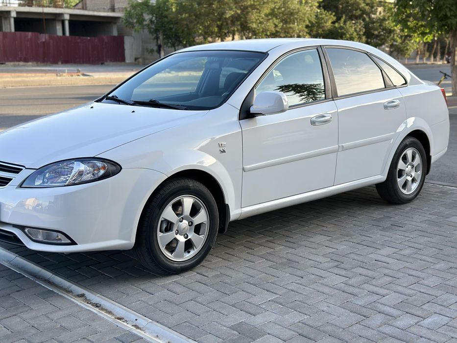 Moshina sotiladi holati zur faqat haydash ketak.qogan malumot tel da