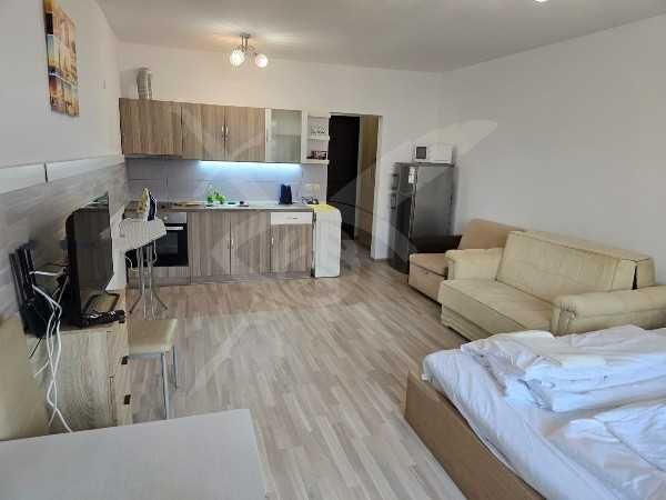 Едностаен - Сарафово