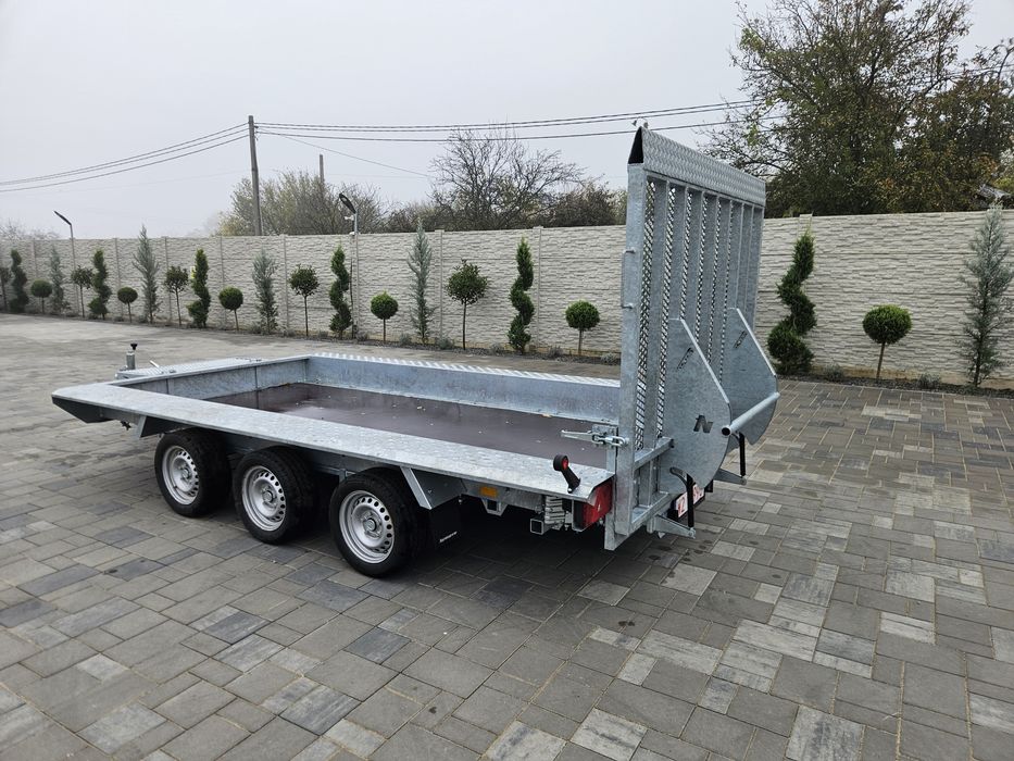 De inchiriat remorca trailer excavator,stivuitor,bob cat,utilaje