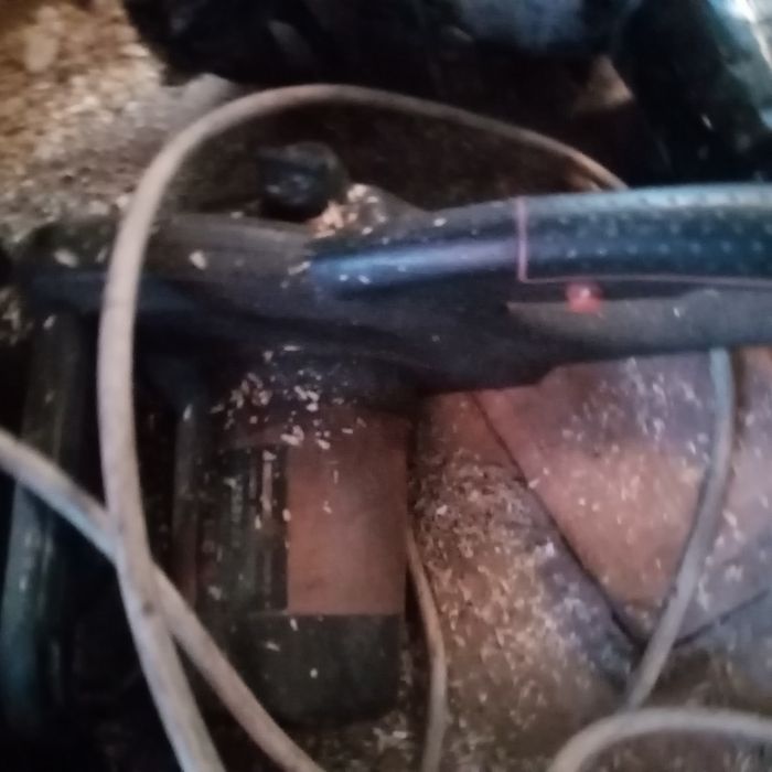 Продаю электро пила