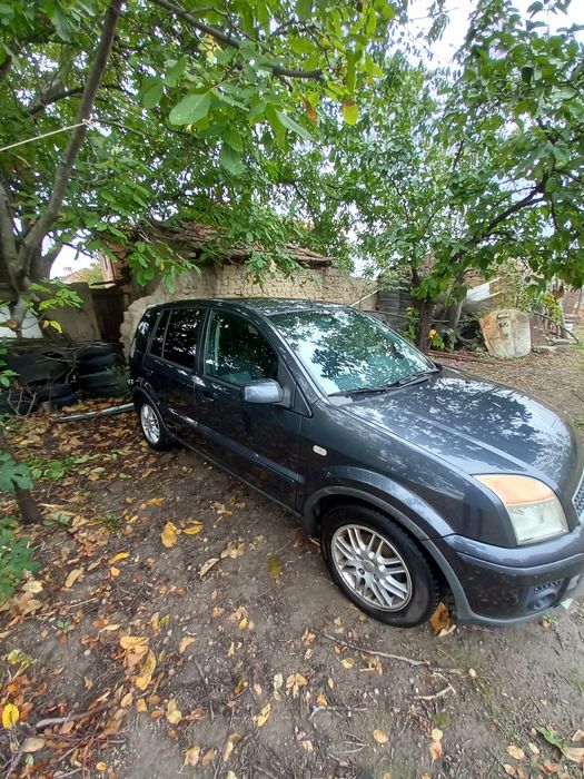 Ford Fusion 2008 с повреден двигател