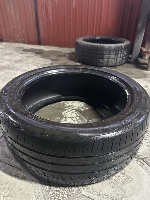 Продам 2 шины Continental Premium Contact 6