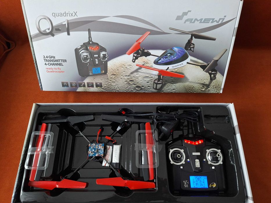 Vand doua drone  folosite model quadrix Q-1 AMEWI