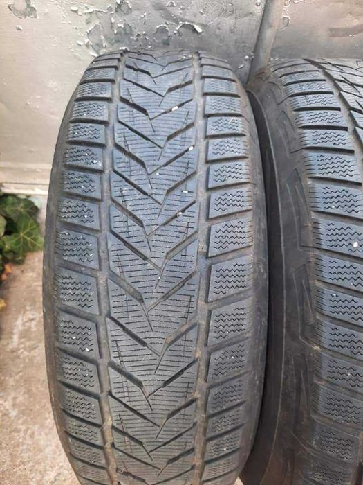 4 Броя 225/65/17 Vredestein 2бр - 6,8мм, 2бр - 5,6мм