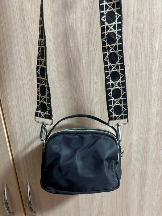 Продам женскую сумку