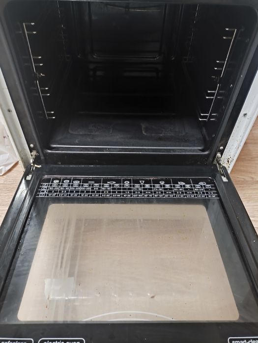 Продам электроплиту