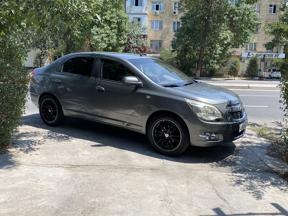 8300$ Продается кобальт 2015г 123 тыс пробег