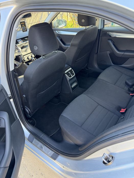 Proprietar.  Vand Skoda Octavia 3
