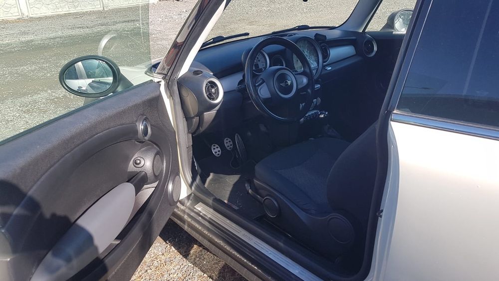 Vand Mini Cooper 1.6 benzina