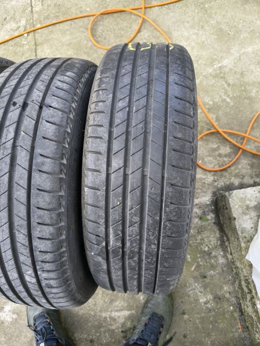 Vând set anvelope Bridgestone Turanza 185x65x15