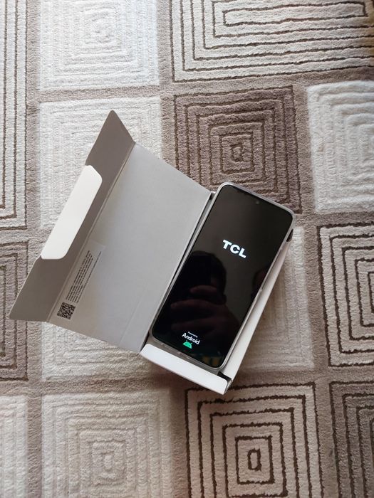 Telefon TCL K70 SE