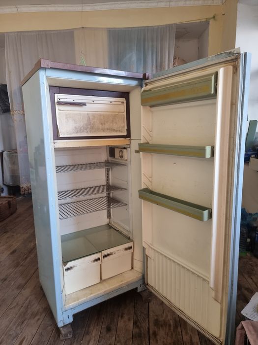 Katta Muzlatgich Rossiyaniki