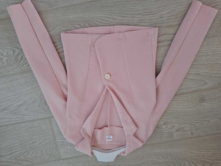 Костюм размер 140