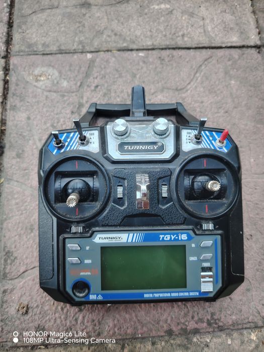 Radiocomanda navomodele /aeromodele