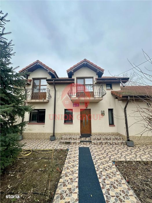 Casa Spatioasa cu Teren de 1000 mp | Poiana