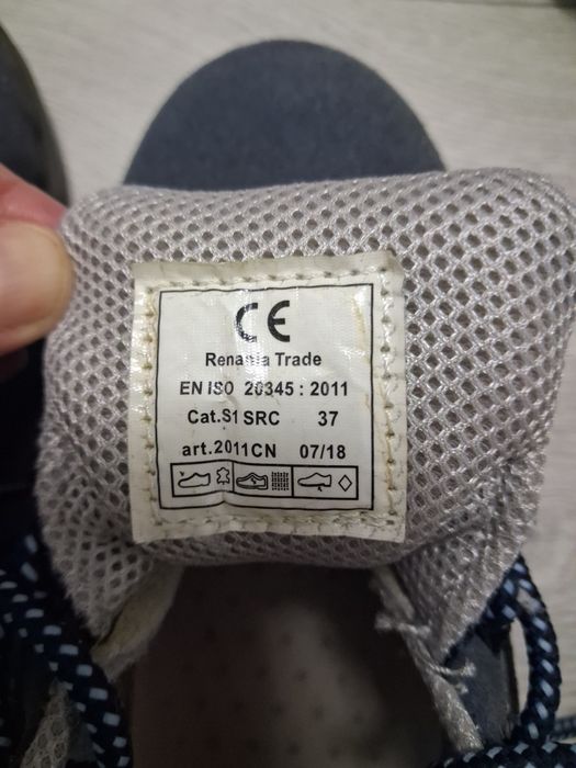 Papuci de protectie cu bombeu nr 37