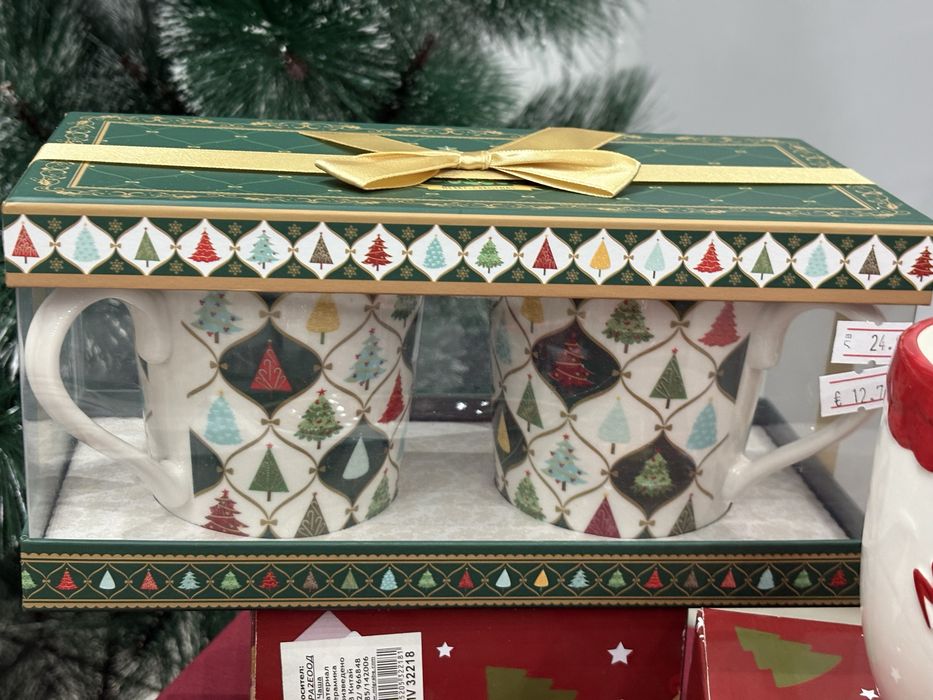 Коледни порцеланови подаръци