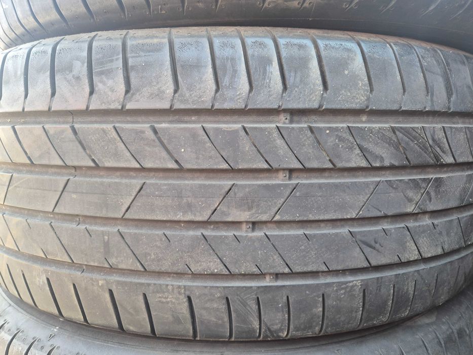 4 Anvelope de VARA - 235/55/19 - KUMHO - APP NOI - DOT 2023 !
