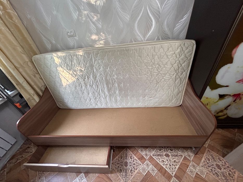 Продам кровать 1 спальня