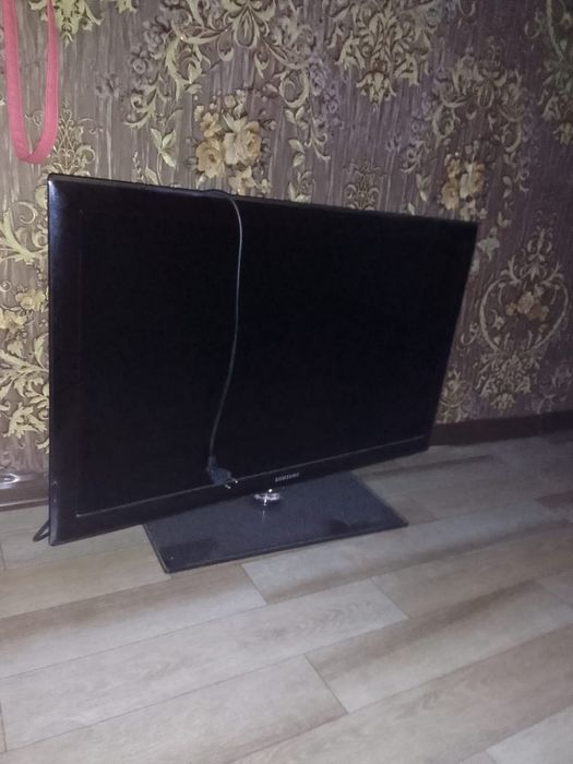 Продам телевизор