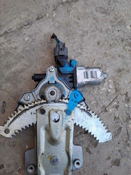 Преден ляв стъклоповдигач за Mitsubishi Outlander II SUV