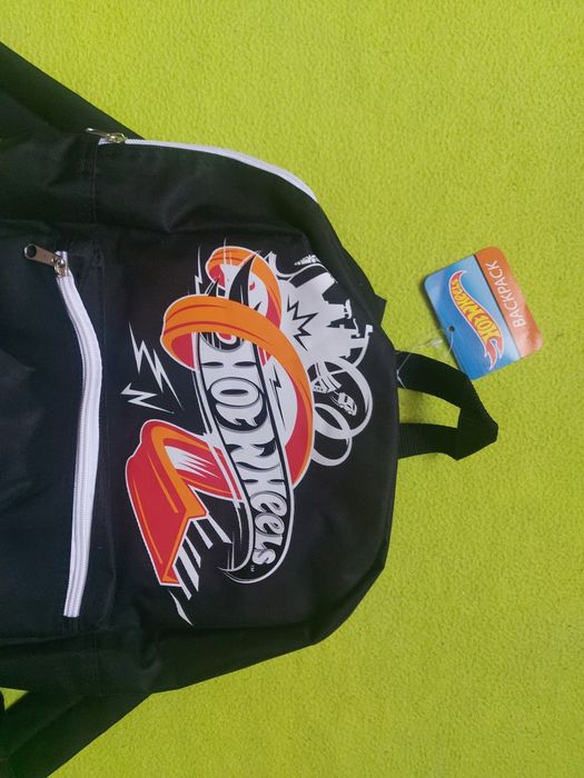 Hotwheels-Ново-Оригинална