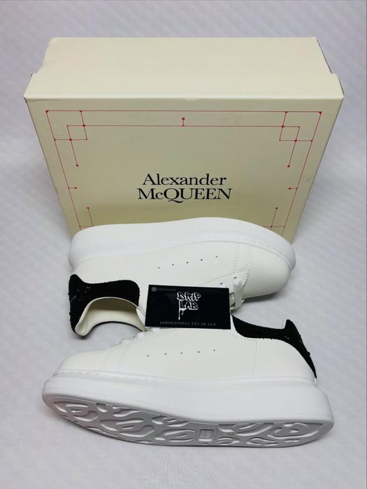 Alexandrer Mcqueen negri crystal