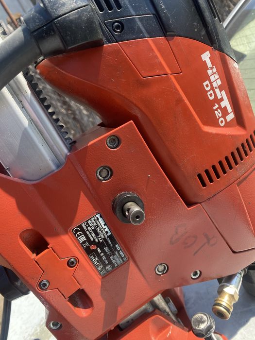 Masina de carotat Hilti DD120