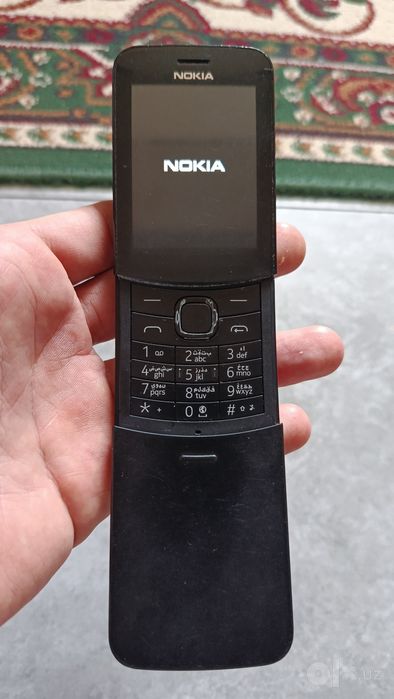Продам сотовые телефоны Nokia 8110 4G Original(Банан)