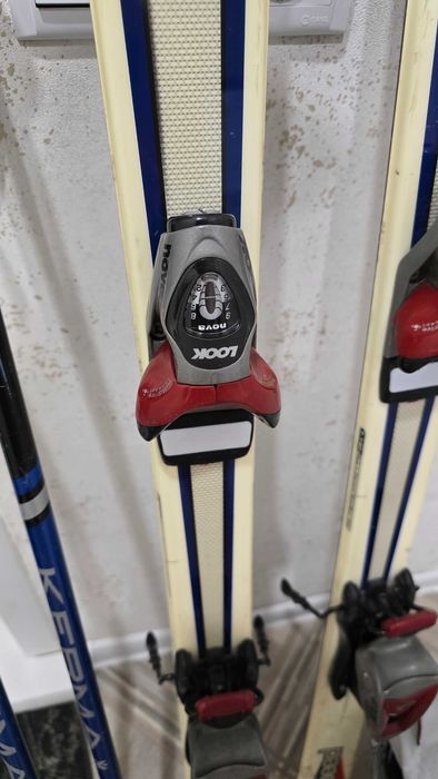 Срочно торг. Продам лыжи с ботинками