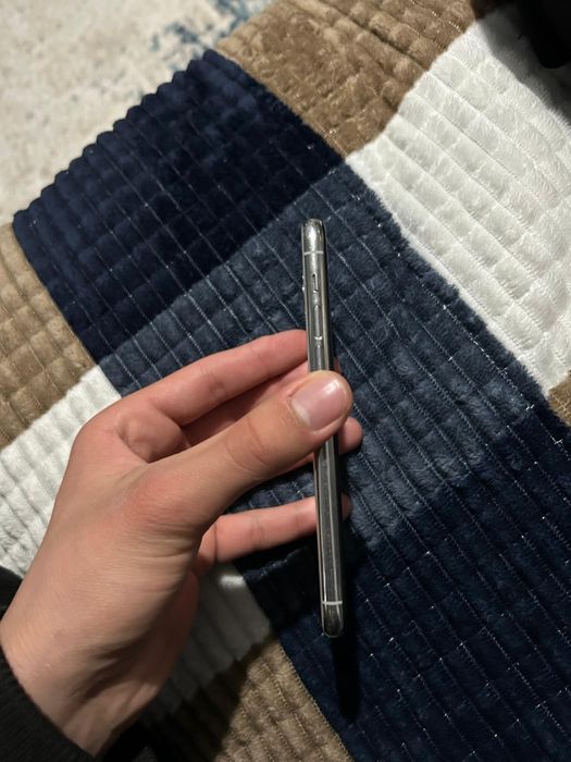 Айфон 11 про срочно 64 гб