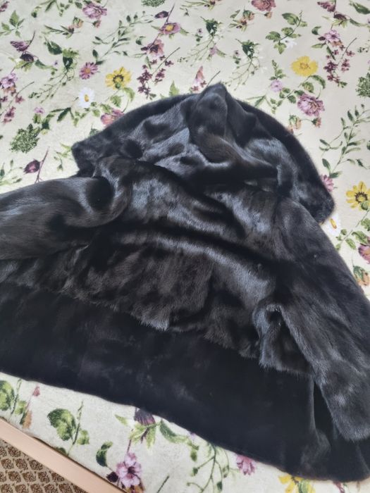 Haina din blana naturala de vizon