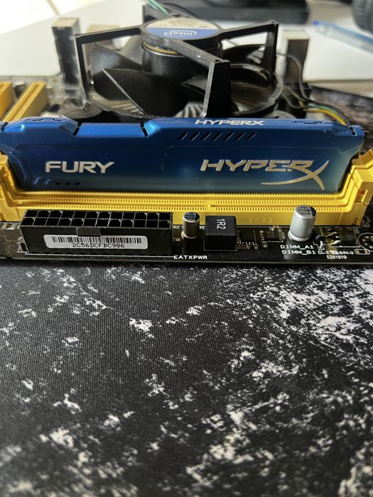 ASUS H81M-K + Intel i3 + 8 GB RAM