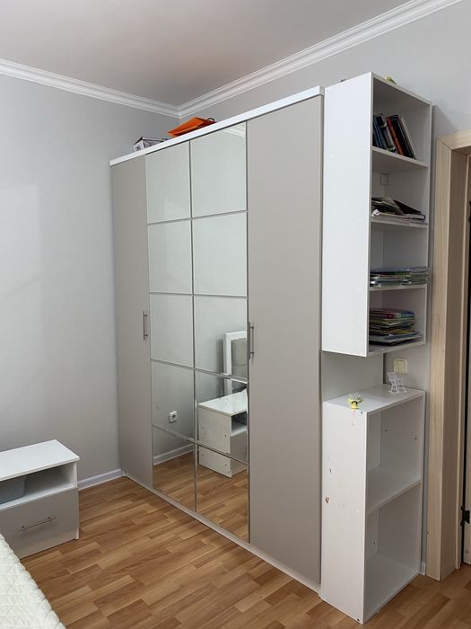 Продается спальный гарнитур