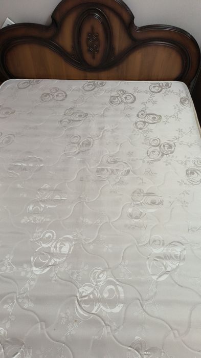 Продам двухспальнюю кровать