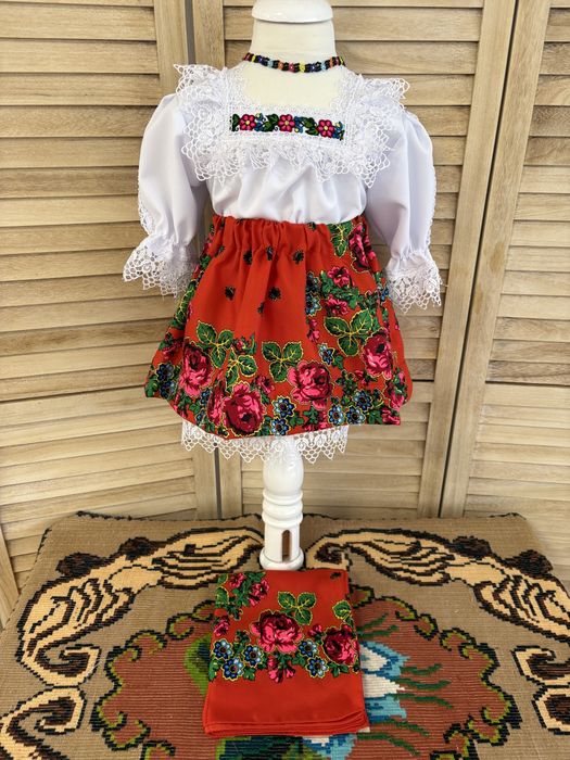 Costum popular pentru fetite de Maramures set complet